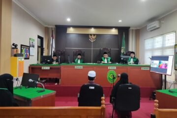 Izin poligami adalah izin resmi dari pengadilan yang diberikan kepada seorang suami untuk menikah lagi